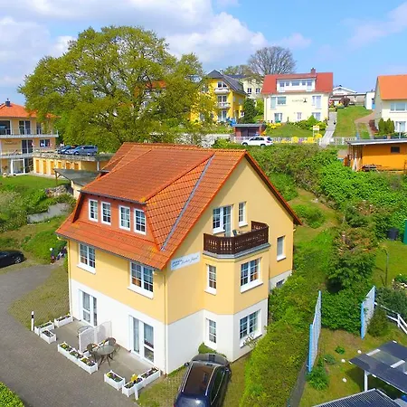 Konukevi Ferienhaus Dornenrose In Gohren *