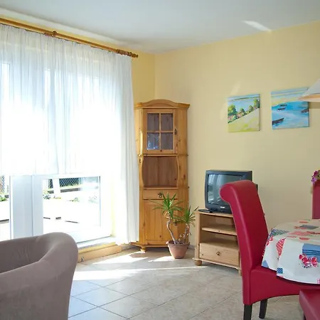 Ferienhaus Dornenrose In Gohren Guest house *