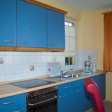 Ferienhaus Dornenrose In Gohren Guest house