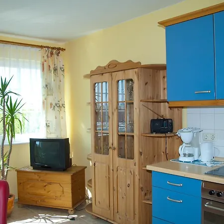 Konukevi Ferienhaus Dornenrose In Gohren *