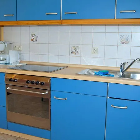 Ferienhaus Dornenrose In Gohren Guest house