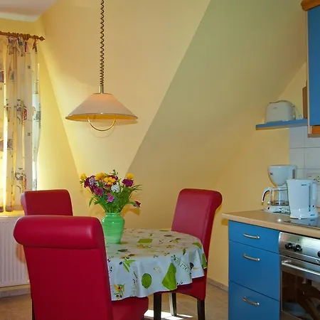 Ferienhaus Dornenrose In Gohren * Goehren (Ruegen)